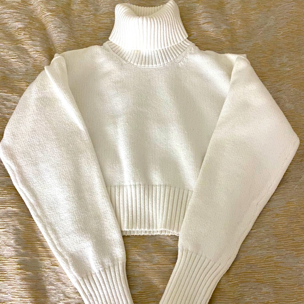 Club Monaco White Sweater